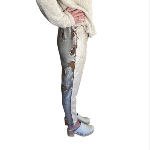 Hei Hei Sequin Joggers by Anthropologie- Champaign gold -Small - Picture 2 of 12